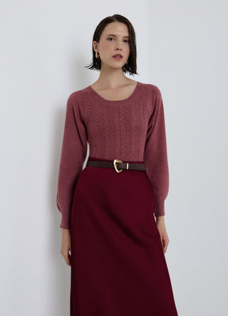 Cable-knit body with long sleeves