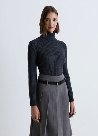 Strickpullover mit Zopfmuster und Rollkragen