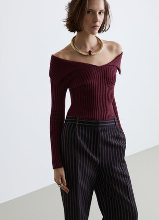 Maglia a coste con spalle scoperte