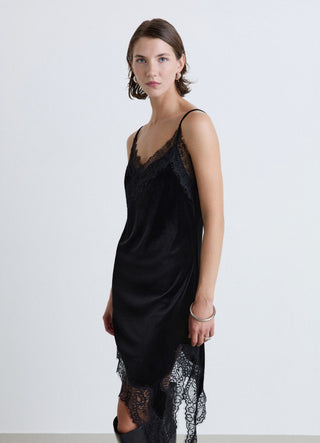 Vestito corto con spalline sottili e pizzo