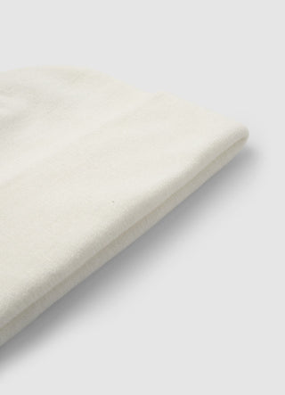 Solid-colour beanie hat