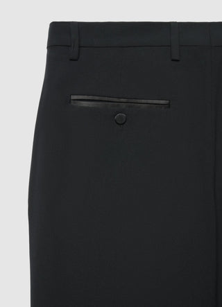 Pantalon de tailleur avec pli marqué et détails en satin