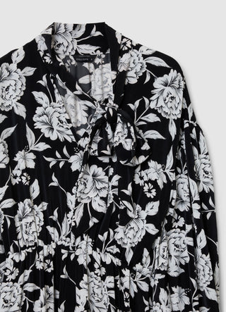Robe longue à fleurs avec nœud