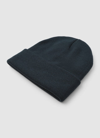 Solid-colour beanie hat