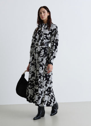Robe longue à fleurs avec nœud